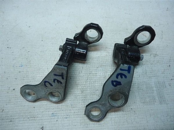 Par De Dobradiça Traseira Esquerda Ford Focus 2013 Hatch