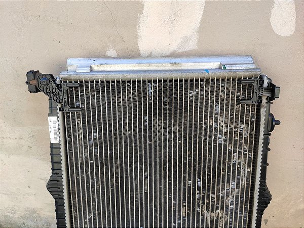Radiador E Condensador Peugeot 208 1.6 Automatico 22/23 Orig