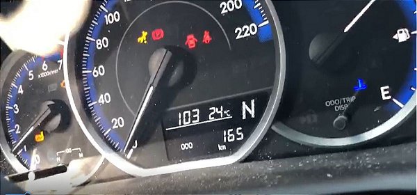 Moldura Difusor De Ar Lado Esquerdo Yaris 2023 165km Rodado