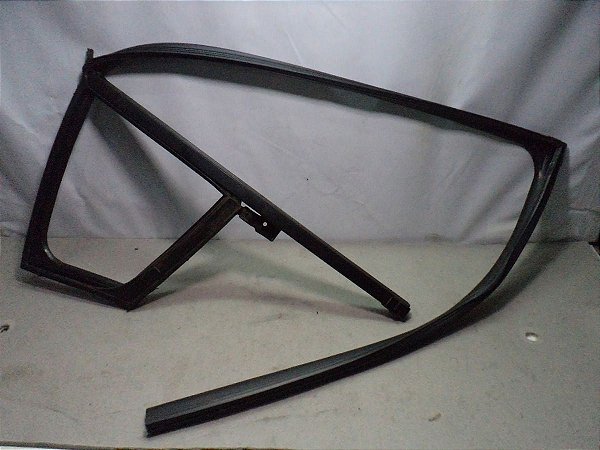 Borracha Contorno Do Vidro Traseiro Direito Kia Cerato 13/14