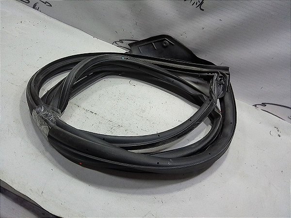 Borracha Contorno Porta Diant Esq Yaris 2023 165km Rodado