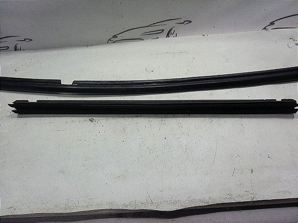 Par Pestana Porta Traseiro Direito Yaris 2023 165km Rodado