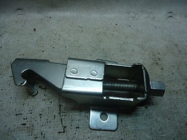 Elevador Step Estepe Duster 17/18 Sandero Logan
