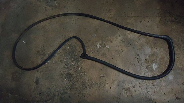 Borracha Contorno Porta Traseira Esq. Nissan Versa 12 A 17