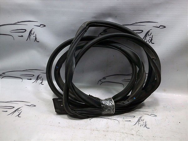 Borracha Contorno Porta Traseira Esq New Fiesta Sedan 2012