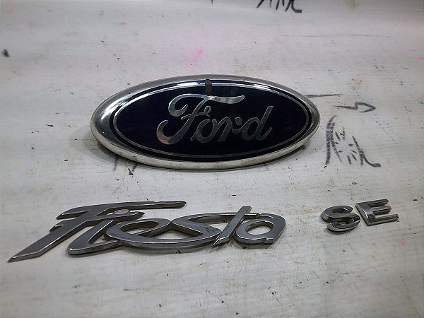 Kit Emblemas Tampa Traseira Porta Mala New Fiesta 2012 Sedan