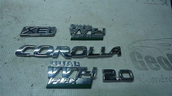Kit Emblemas Tampa Traseira Toyota Corolla 2016 2.0