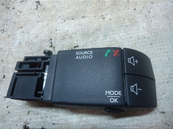 Alavanca Comando Do Radio Som Renault Captur 18/19