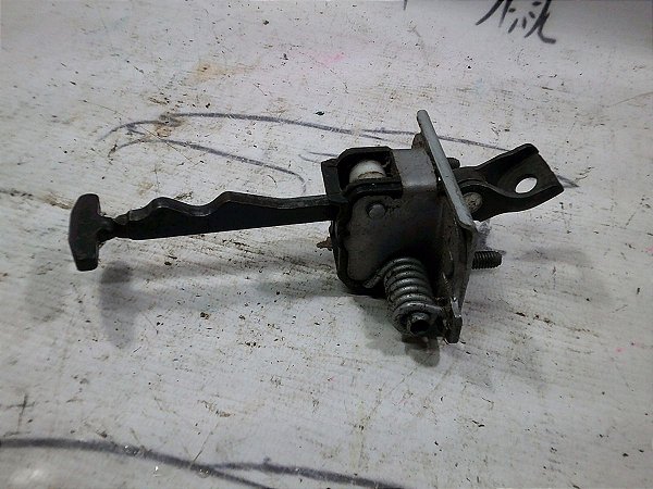 Limitador Porta Dianteira Esquerda Citroen C3 14/15 Original