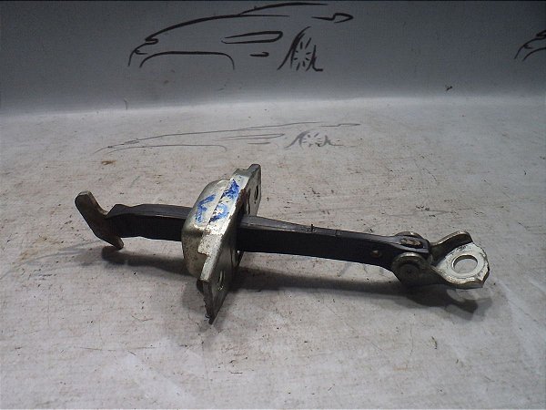 Limitador De Porta Traseiro Direito Toyota Corolla 16/17