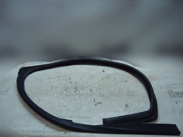 Borracha Contorno Vidro Traseiro Direito Ford Ka 17/18 Sedan
