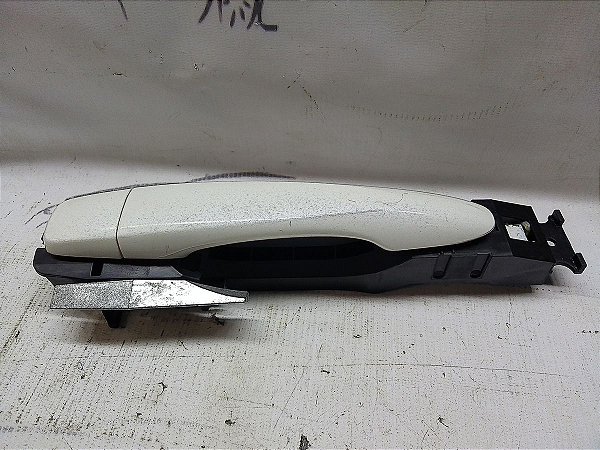 Maçaneta Externa Traseira Esquerda Nissan Kicks 19/20