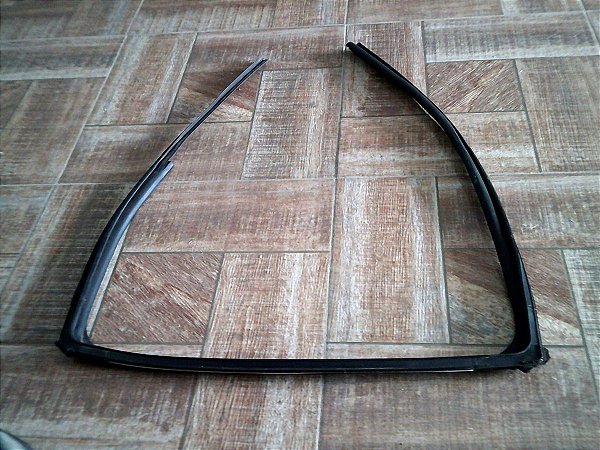 Borracha Contorno Vidro Traseiro Esquerd Outlander 2.0 15/16