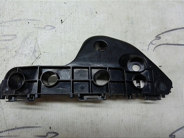 Guia Suporte Parachoque Dianteiro Esquerdo Yaris Xls 19/20