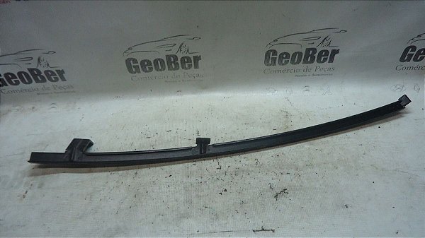 Canaleta Do Vidro Traseiro Direito Nissan Versa 12 A 17
