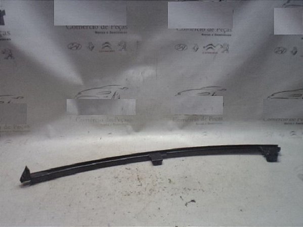 Canaleta Vidro Vigia Traseira Direita Toyota Corolla 2016