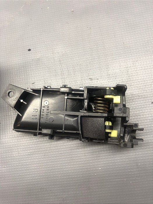 Maçaneta Interna Porta Traseira Direita Pajero Tr4 2.0 11/12