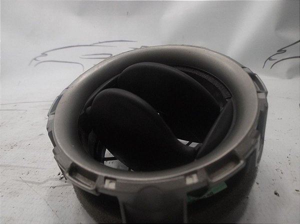 Difusor De Ar Lateral Painel Nissan Versa 19/20 Original