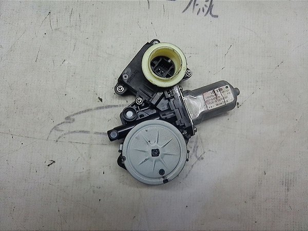 Motor Da Maquina Vidro Dianteiro Direito Yaris Xls 19/20