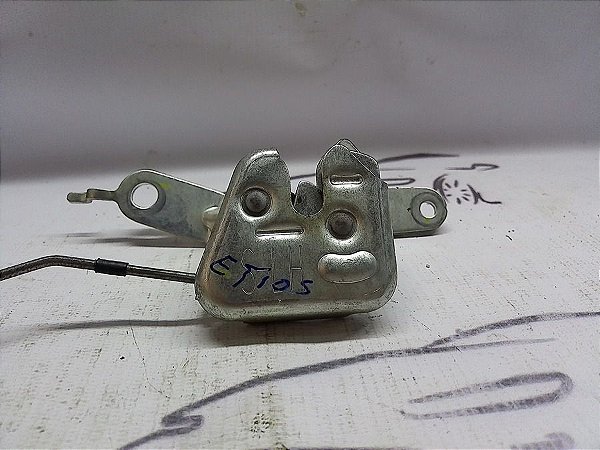 Fechadura Encosto Banco Traseiro Esquerdo Etios 1.5 Xs 15/16