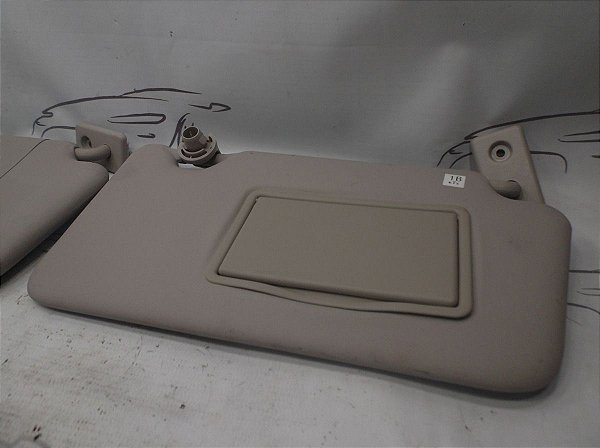 Par Quebra Sol Para Sol Nissan Versa 1.6 16v 19/20 Original