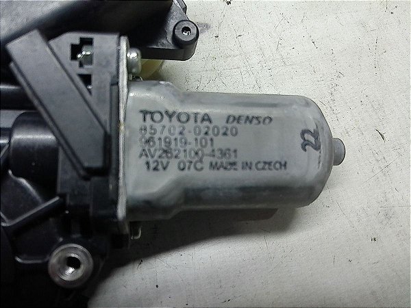 Motor Da Maquina Vidro Traseiro Direito Yaris Xls 19/20