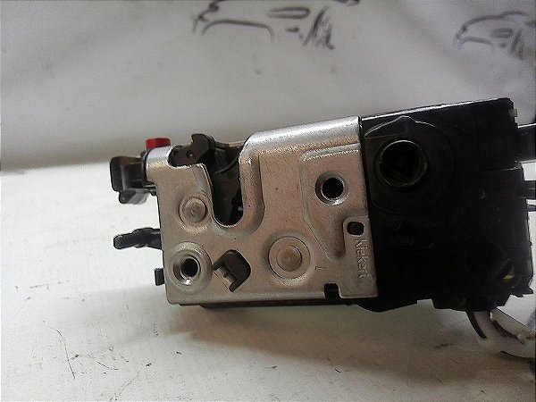 Fechadura Porta Traseira Esquerda Peugeot 208 14/15 1.6
