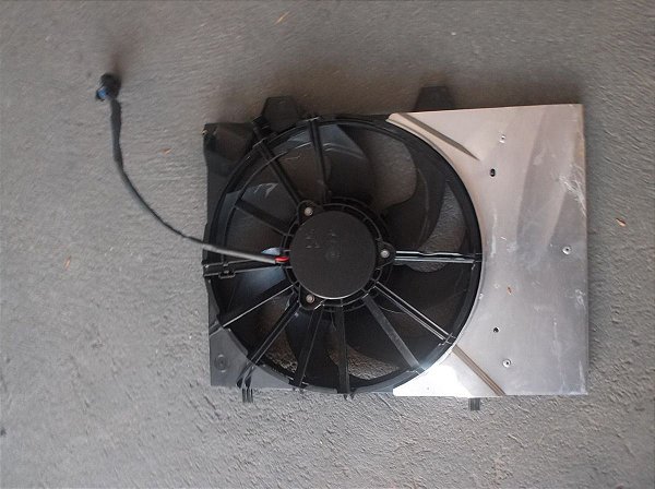 Conjunto Defletor Com Ventuinha Completo Peugeot 208 2021 22