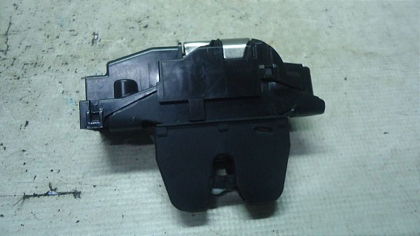 Fechadura Tampa Traseira Porta Malas Peugeot 208 2015