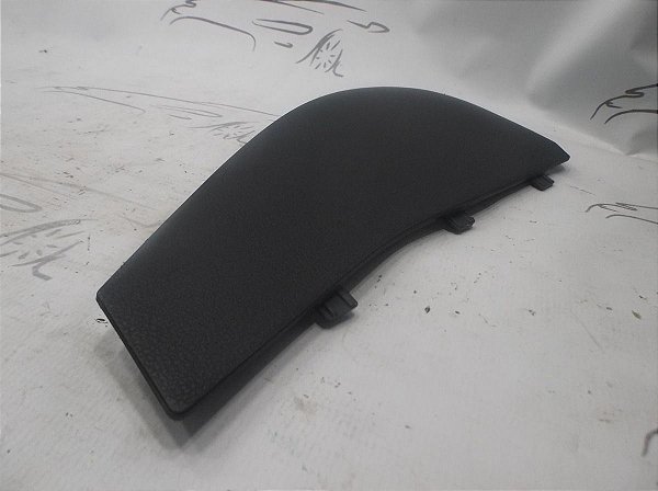 Acabamento Lateral Do Painel Lado Direito Nissan Versa 19/20