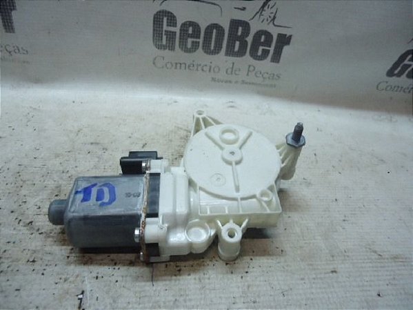 Motor Do Vidro Traseiro Direito Peugeot 2008 15 A 17
