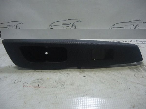 Botao Comando De Vidro Traseiro Dir Toyota Etios 14/14