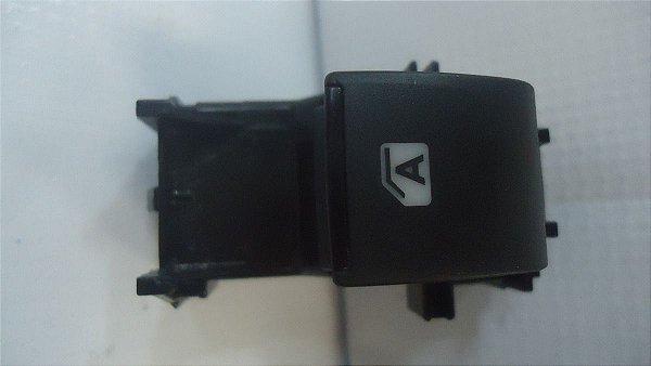 Botao Comando De Vidro Traseiro Direito Toyota Yaris 18/19