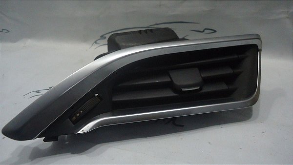 Difusor De Ar Lado Direito Peugeot 2008 15 A 17 Original