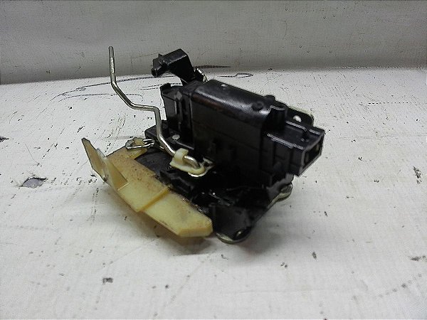Fechadura Porta Dianteiro Direito Renault Oroch 17 18 19 20