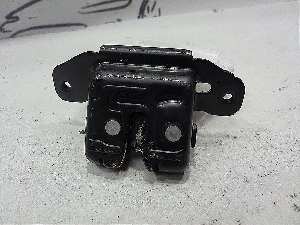 Fechadura Tampa Traseira Porta Malas Yaris 2023 165km Rodado