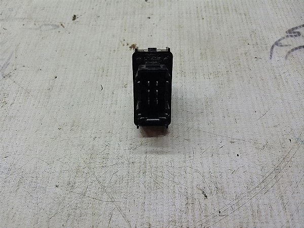 Botao Comando Vidro Traseiro Direito Citroen C3 2016/17