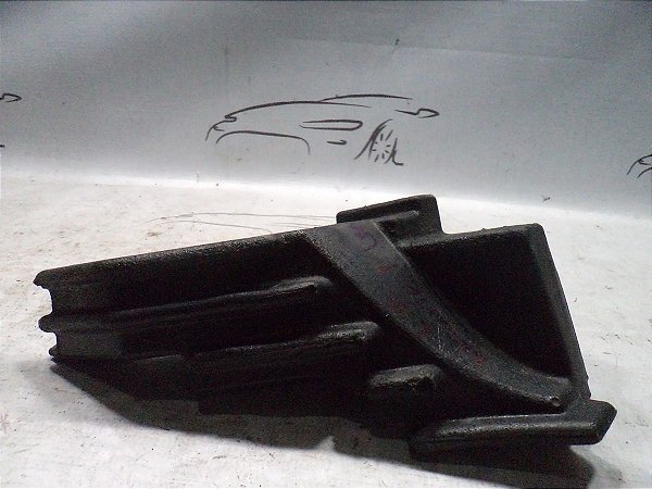 Batente Paralama Dianteiro Ld Esquerdo Toyota Corolla 16/17
