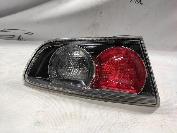 Lanterna Tampa Traseira Lado Esquerdo Mitsubishi Lancer 2016