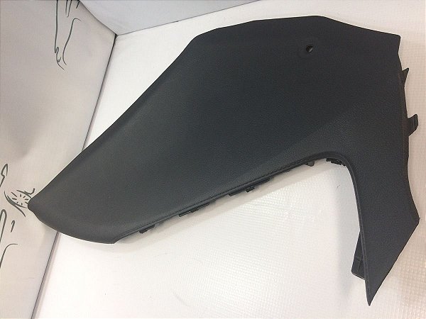 Acabamento Console Central Lado Direito Toyota Yaris 18/19