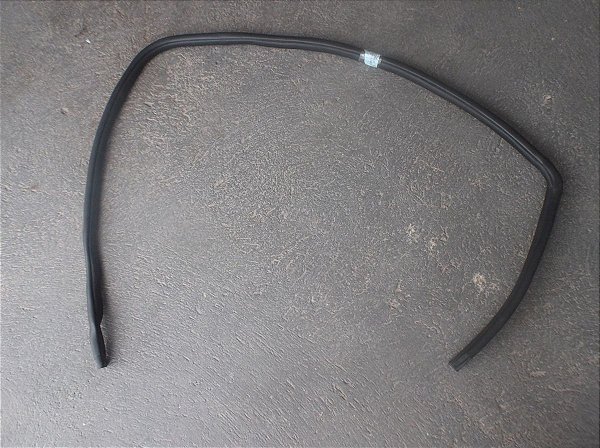 Borracha Vedação Contorno Porta Tras Dir Nissan Versa 19/20