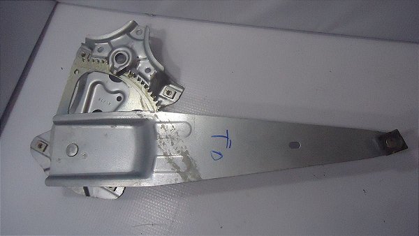 Maquina De Vidro Traseira Direita Toyota Yaris 18/19