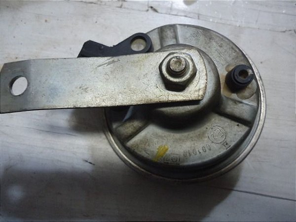 Buzina Interna Porta Malas Ford Ecosport 14/14