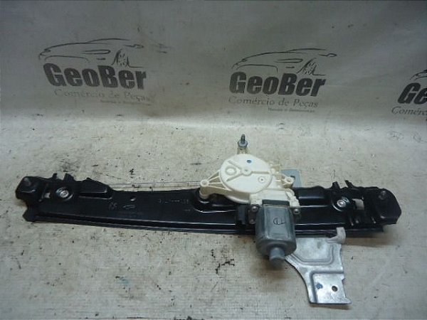 Maquina E Motor Do Vidro Traseiro Direito Peugeot 2008 2017