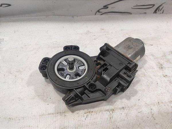 Motor Vidro Traseiro Esquerdo Renault Duster 2.0 4wd M 16/17