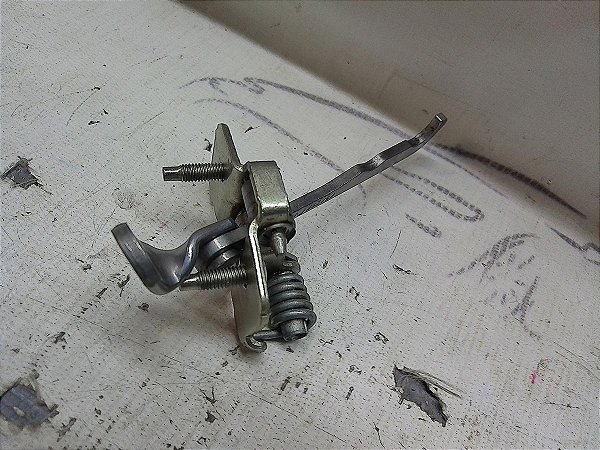 Limitador Porta Traseiro Direito Renault Oroch 17 18 19 20