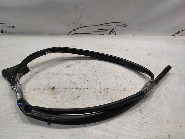 Borracha Contorno Porta Dianteira Direita Peugeot 208 22/23
