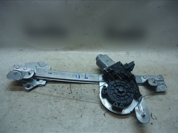 Maquina E Motor Vidro Traseiro Direito Renault Duster 17/18