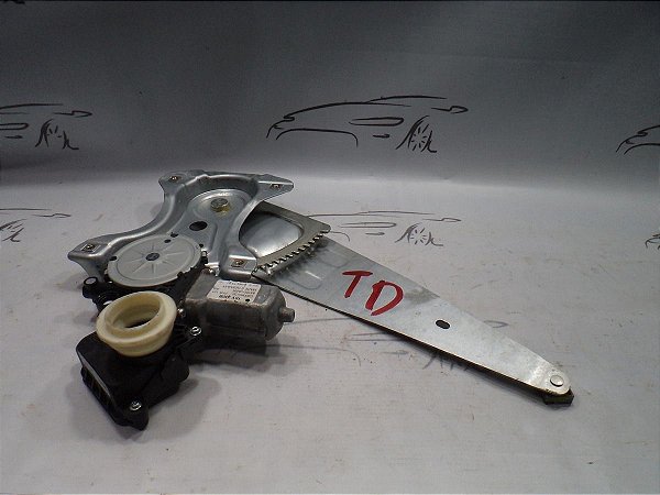 Maquina E Motor Vidro Traseiro Direito Yaris 2020 Hatch