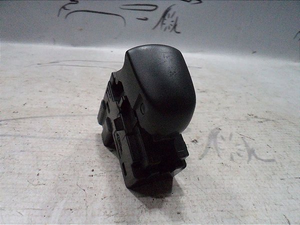 Comando Botao Interruptor Vidro Tras. Esq Nissan Kicks 19/20